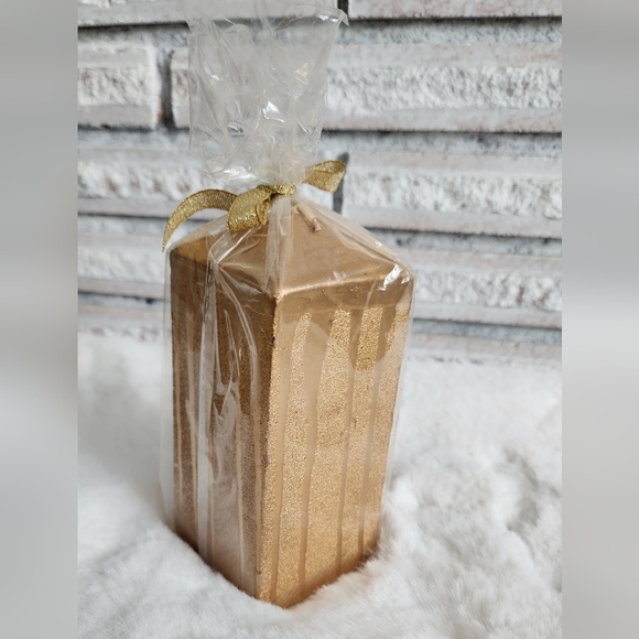 2/$15 - New Gold Candle - Picture 2 of 6